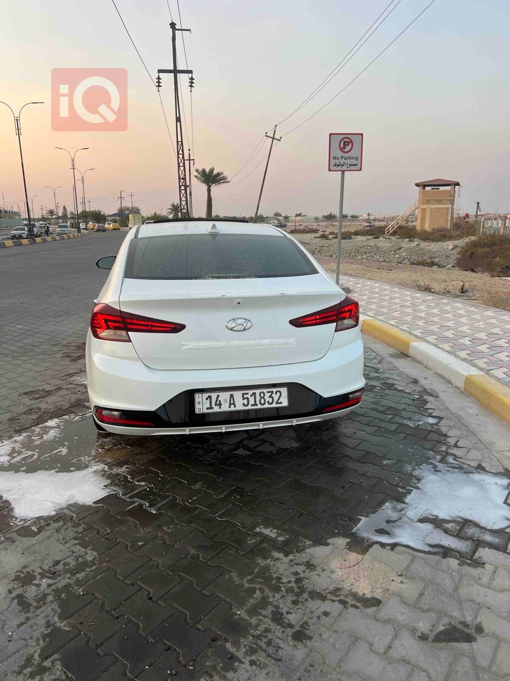 هیوندای ئەلەنترا